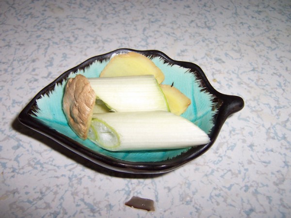 豬腳燉黃豆um.jpg