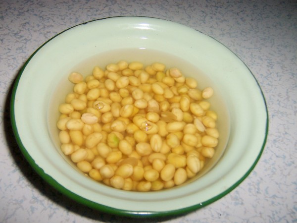豬腳燉黃豆IW.jpg