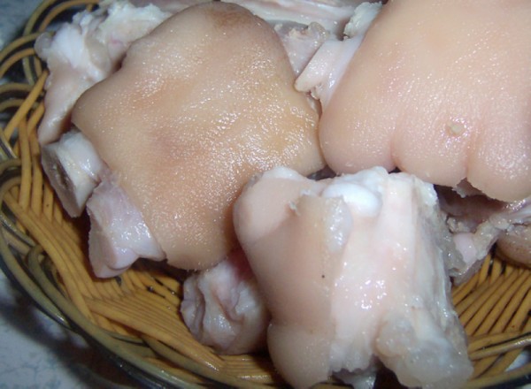 豬腳燉黃豆Le.jpg